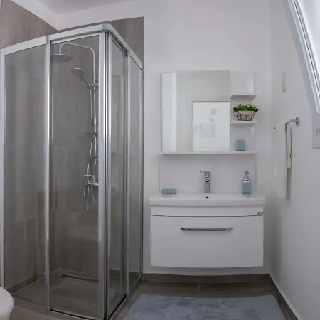 Apartman Parvati With Sea View Vokolidha