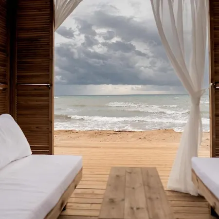 Parvati With Sea View Apartament